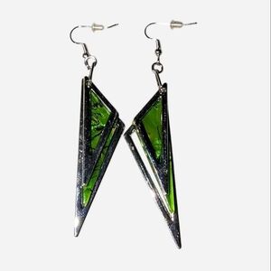 $2 with $5+ bundle•Geometric Green and Silver Earrings